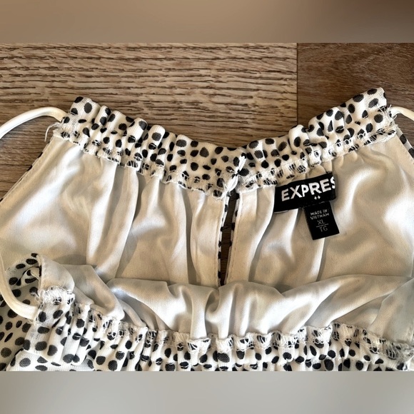 Express Peplum Top size XL - Picture 3 of 3